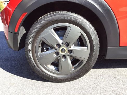 Used 2020 MINI Cooper SE w/ 6.5" Touchscreen Package image 23