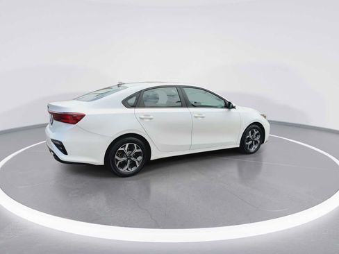 Used 2021 Kia Forte LXS FWD image 8