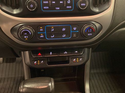 Used 2018 GMC Canyon SLE w/ SLE Convenience Package AWD/4WD image 10