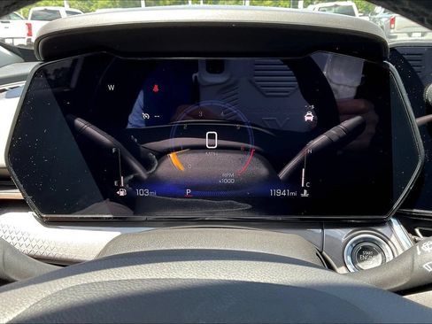 Used 2025 Chevrolet Trax ACTIV FWD image 12