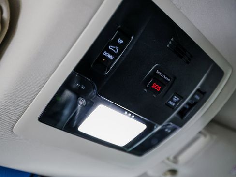 Used 2015 Lexus NX 300h AWD w/ Premium Package image 22