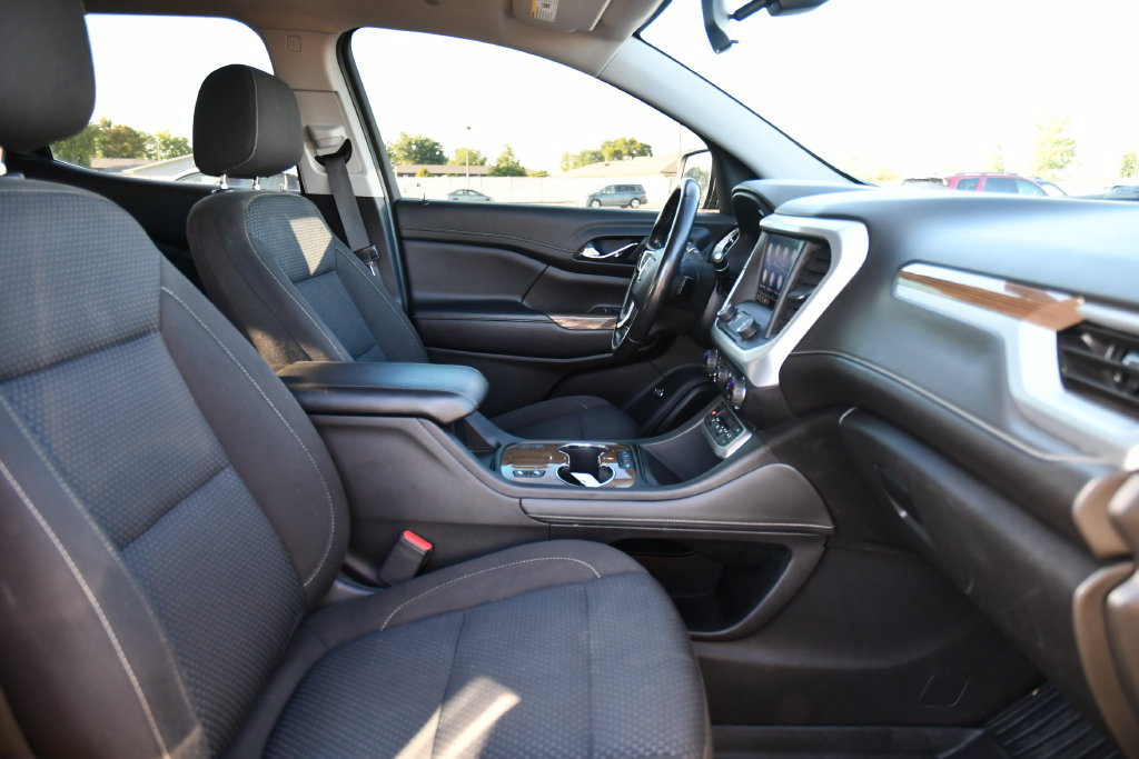 Used 2020 GMC Acadia SLE w/ Driver Convenience Package FWD image 31