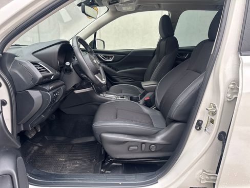 Used 2022 Subaru Forester Premium image 13