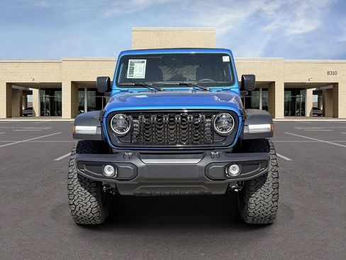 Used 2024 Jeep Wrangler Unlimited Sport AWD/4WD image 2