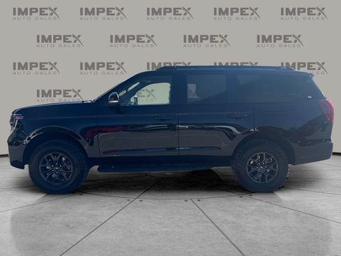 Used 2025 Ford Expedition Tremor AWD/4WD image 2