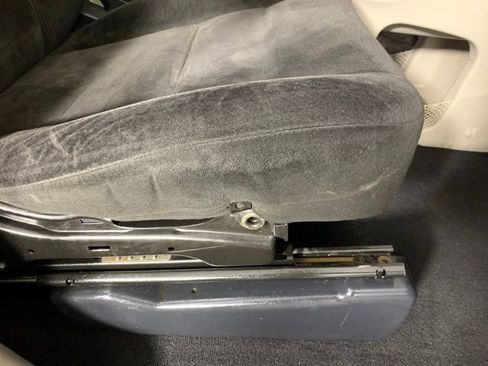 Used 2016 Dodge Grand Caravan SXT image 22