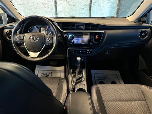 Used 2018 Toyota Corolla SE FWD image 9