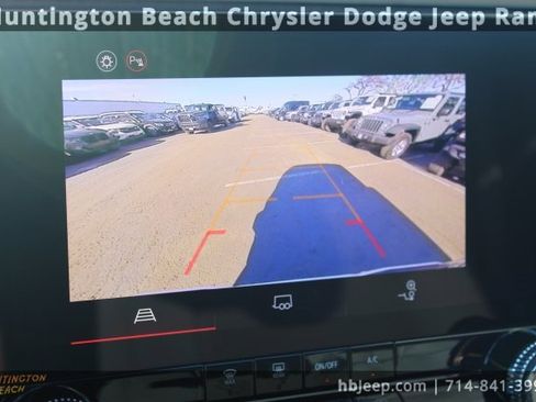 Used 2026 GMC Canyon Elevation image 23