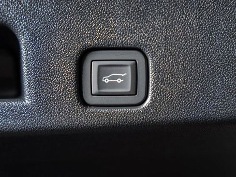 New 2026 Chevrolet Traverse LT w/ Driver Confidence Package image 11