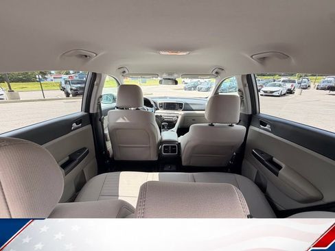 Used 2021 Kia Sportage LX w/ LX AWD Popular Package image 9