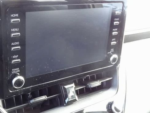Used 2020 Toyota Corolla LE image 14