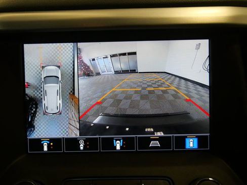 Used 2023 GMC Acadia SLT w/ Elevation Edition image 20