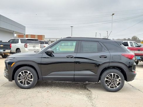 New 2026 Chevrolet TrailBlazer LT w/ LT Cold Weather Package image 3