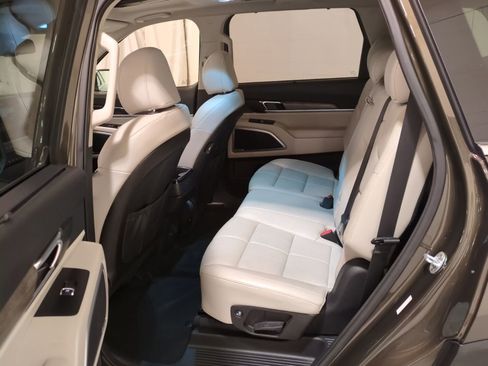 Used 2020 Kia Telluride EX image 15