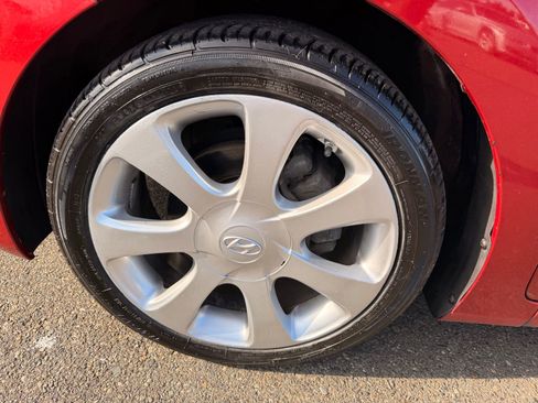 Used 2012 Hyundai Elantra Limited w/ Technology Pkg 5 image 12