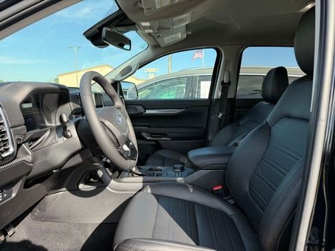 Used 2025 Ford Ranger Lariat w/ FX4 Off-Road Package image 6