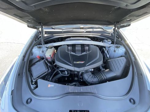 Used 2018 Cadillac CTS V w/ Carbon Fiber Package RWD image 32