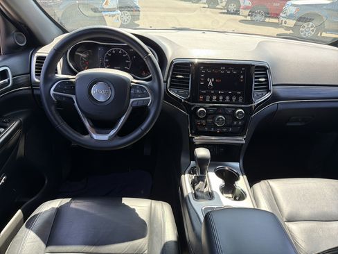Used 2019 Jeep Grand Cherokee Limited AWD/4WD image 12