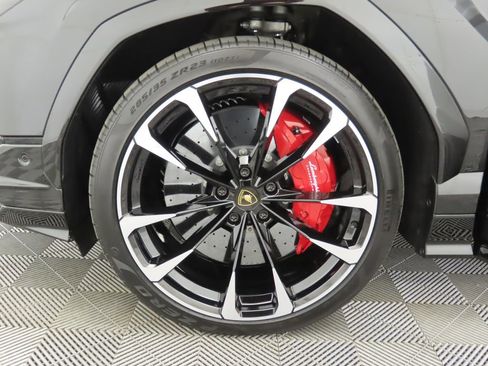 Used 2024 Lamborghini Urus S image 29