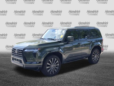 Used 2026 Lexus GX 550 w/ Accessory Package (2T) AWD/4WD image 5