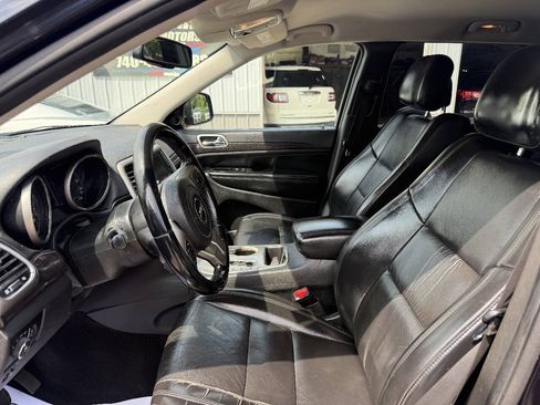 Used 2011 Jeep Grand Cherokee Laredo AWD/4WD image 7