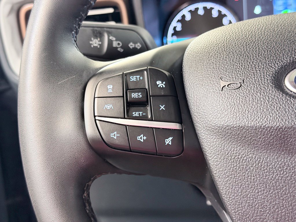 Used 2023 Ford Maverick Lariat w/ Lariat Luxury Package AWD/4WD image 46