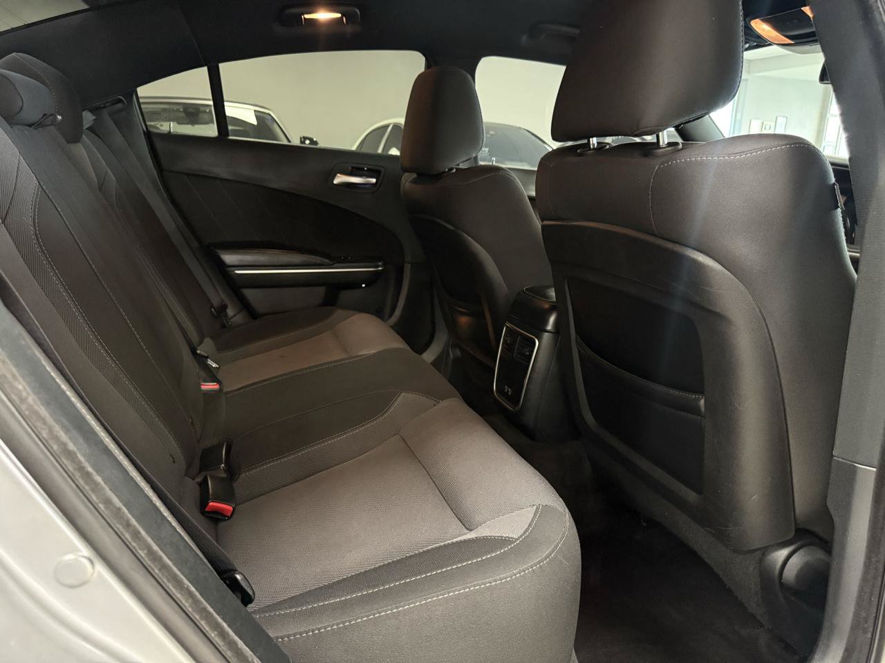 Used 2017 Dodge Charger SXT RWD image 18
