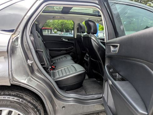 Used 2017 Ford Edge SEL w/ Equipment Group 201A image 45