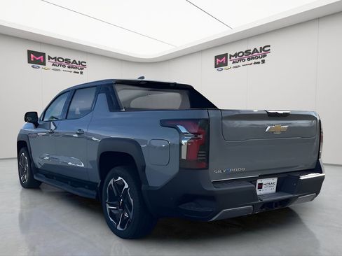 New 2026 Chevrolet Silverado EV LT w/ Premium Package AWD/4WD image 5