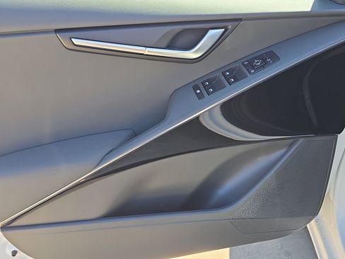 New 2026 Kia Niro Wind image 18