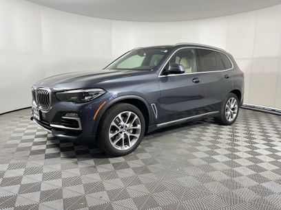 Used 2021 BMW X5 xDrive40i w/ Premium Package 2