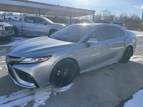 Used 2024 Toyota Camry XSE w/ Navigation Package image 10