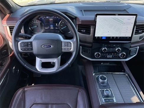 Used 2024 Ford Expedition Max Limited image 12