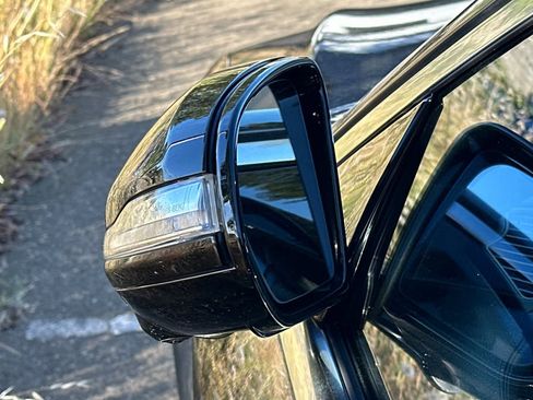 Used 2019 Mercedes-Benz S 560 Sedan image 20