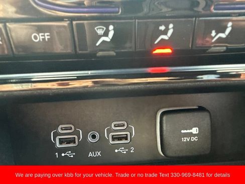Used 2022 Jeep Grand Cherokee L Overland w/ Luxury Tech Group IV AWD/4WD image 27