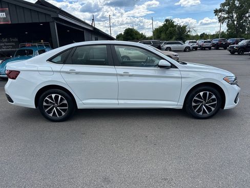 Used 2024 Volkswagen Jetta S image 5