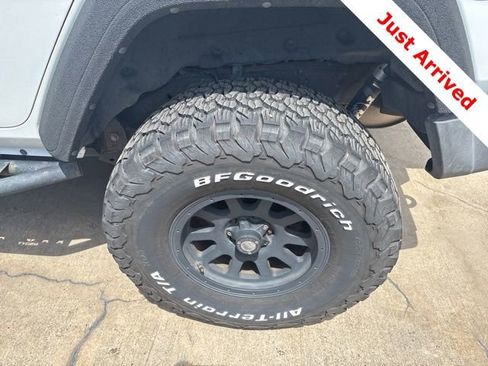 Used 2018 Jeep Wrangler Unlimited Sport S AWD/4WD image 17