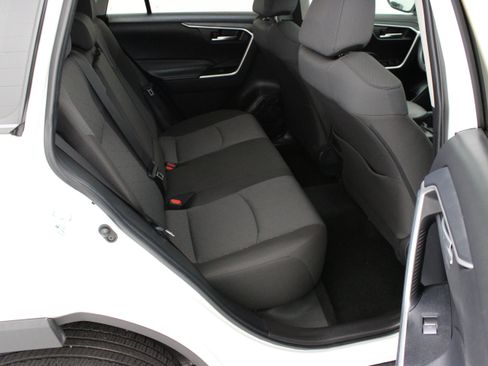 Used 2025 Toyota RAV4 XLE w/ Convenience Package FWD image 35