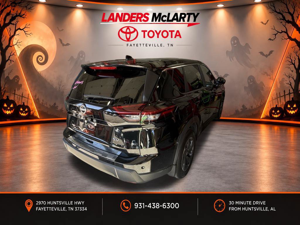 Used 2024 Nissan Rogue SV FWD image 4