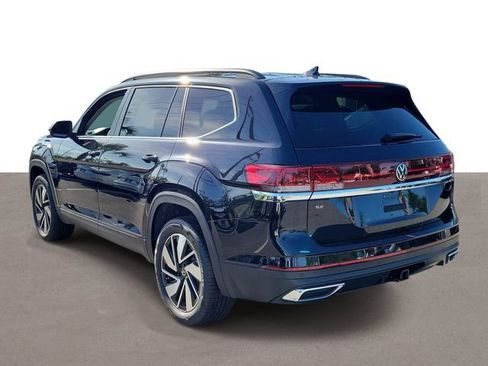 New 2026 Volkswagen Atlas SE FWD image 3