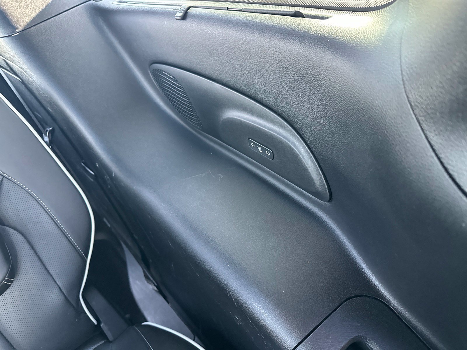 Used 2019 Chrysler Pacifica Limited FWD image 27