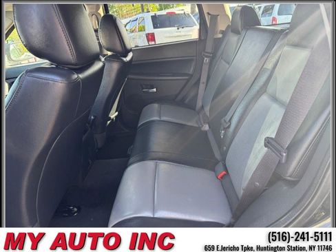 Used 2010 Jeep Grand Cherokee Laredo image 34