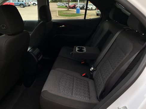 Used 2024 Chevrolet Equinox LT FWD image 28