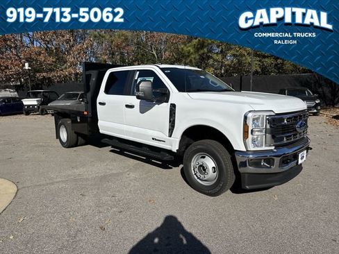 New 2026 Ford F350 XL w/ XL Chrome Package image 2