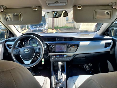 Used 2016 Toyota Corolla LE FWD image 34