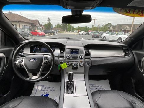 Used 2015 Ford Taurus SEL FWD image 12