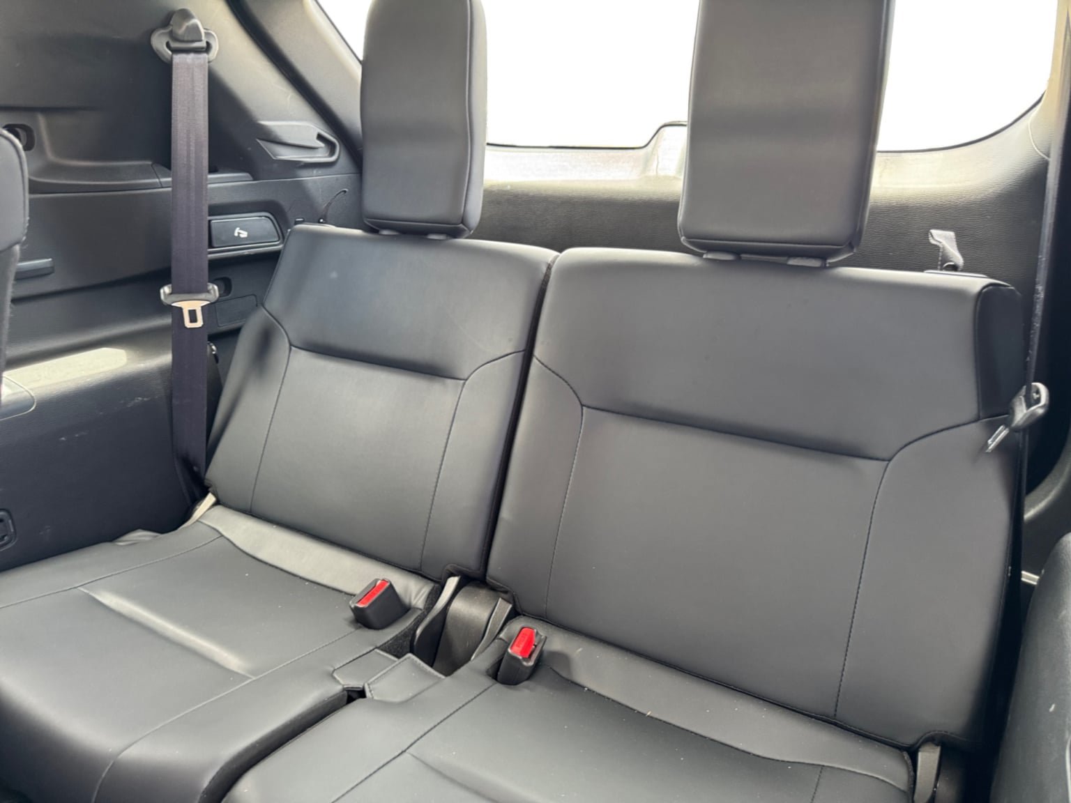 Used 2025 Mitsubishi Outlander SE AWD/4WD image 16