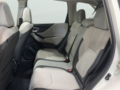 Used 2020 Subaru Forester Premium AWD/4WD image 13