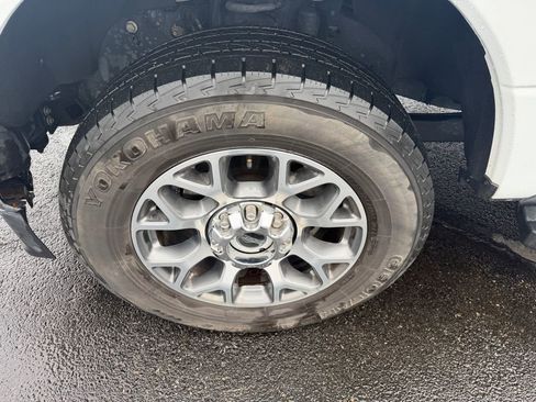 Used 2022 Ford F350 Lariat w/ Lariat Value Package image 9