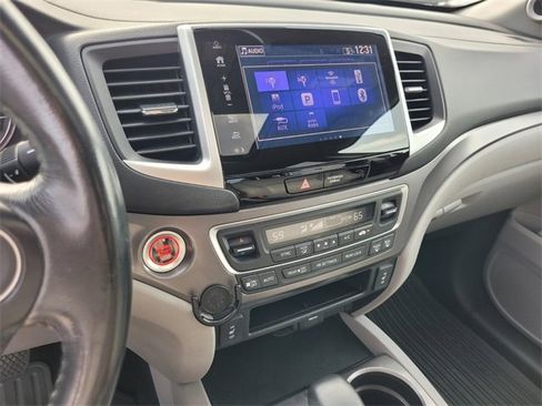 Used 2017 Honda Pilot EX-L image 25